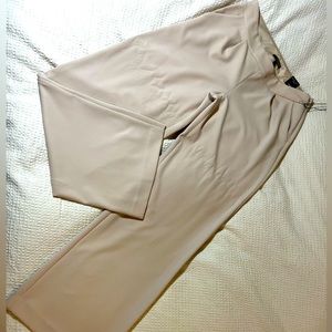 Express wide leg, mid rise dress pant. Size 8–new with tags